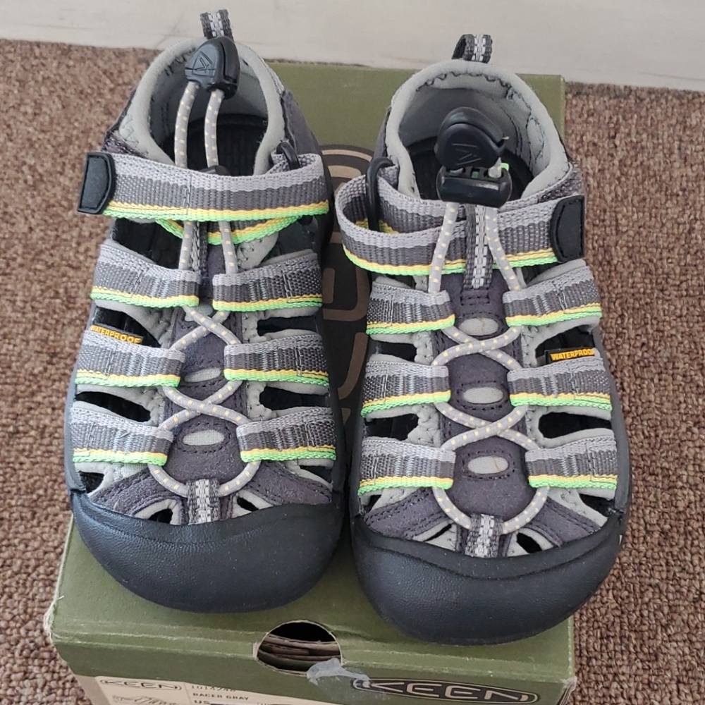 Keen Newport H2 Watershoes Racer Grey NIB - Picture 2 of 6